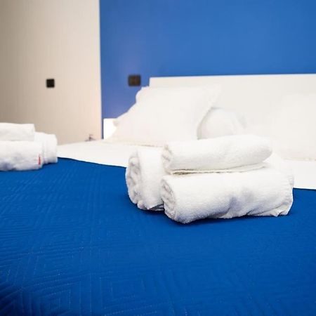 Casa Vacanze Frontemare 살레르노 외부 사진