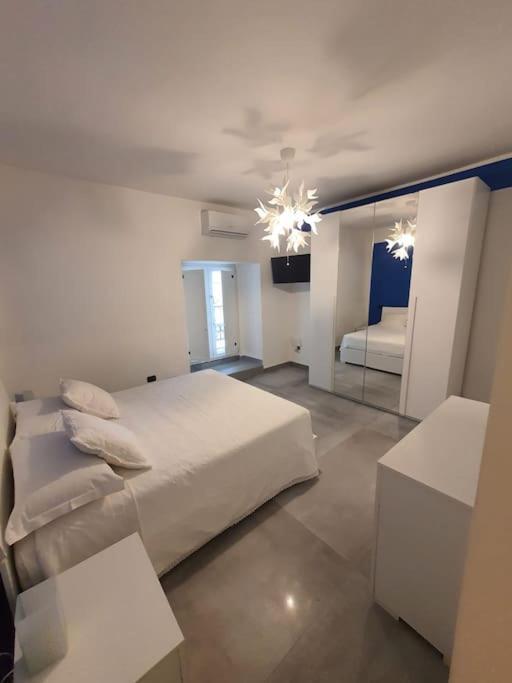 Casa Vacanze Frontemare 살레르노 외부 사진